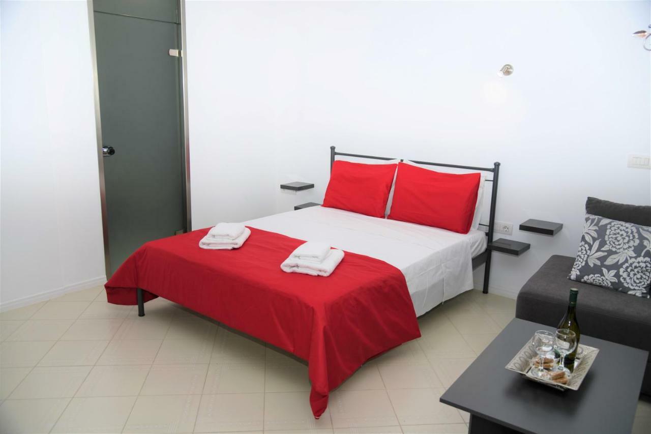 City Heart Luxury Studios Rhodes City Екстер'єр фото